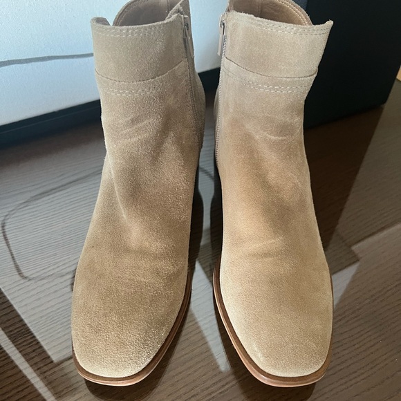 Lucky Brand suede boots - Picture 3 of 6